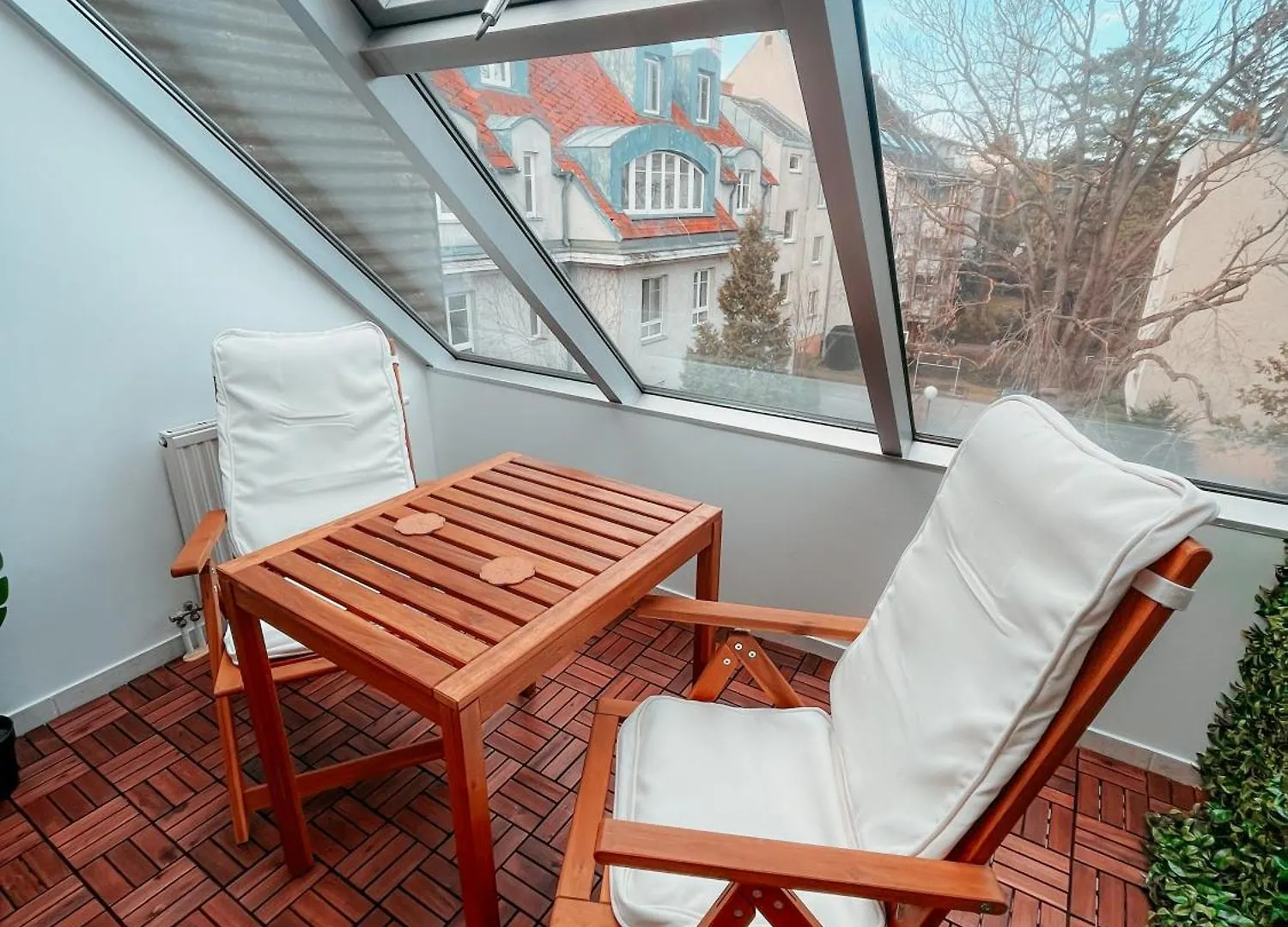 Schoenbrunn Gardens Vienna Apartment