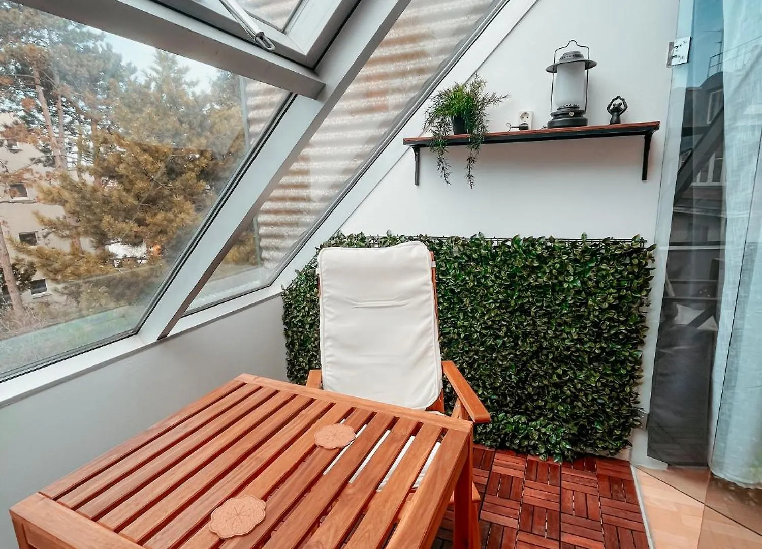 Schoenbrunn Gardens Vienna Apartment Austria